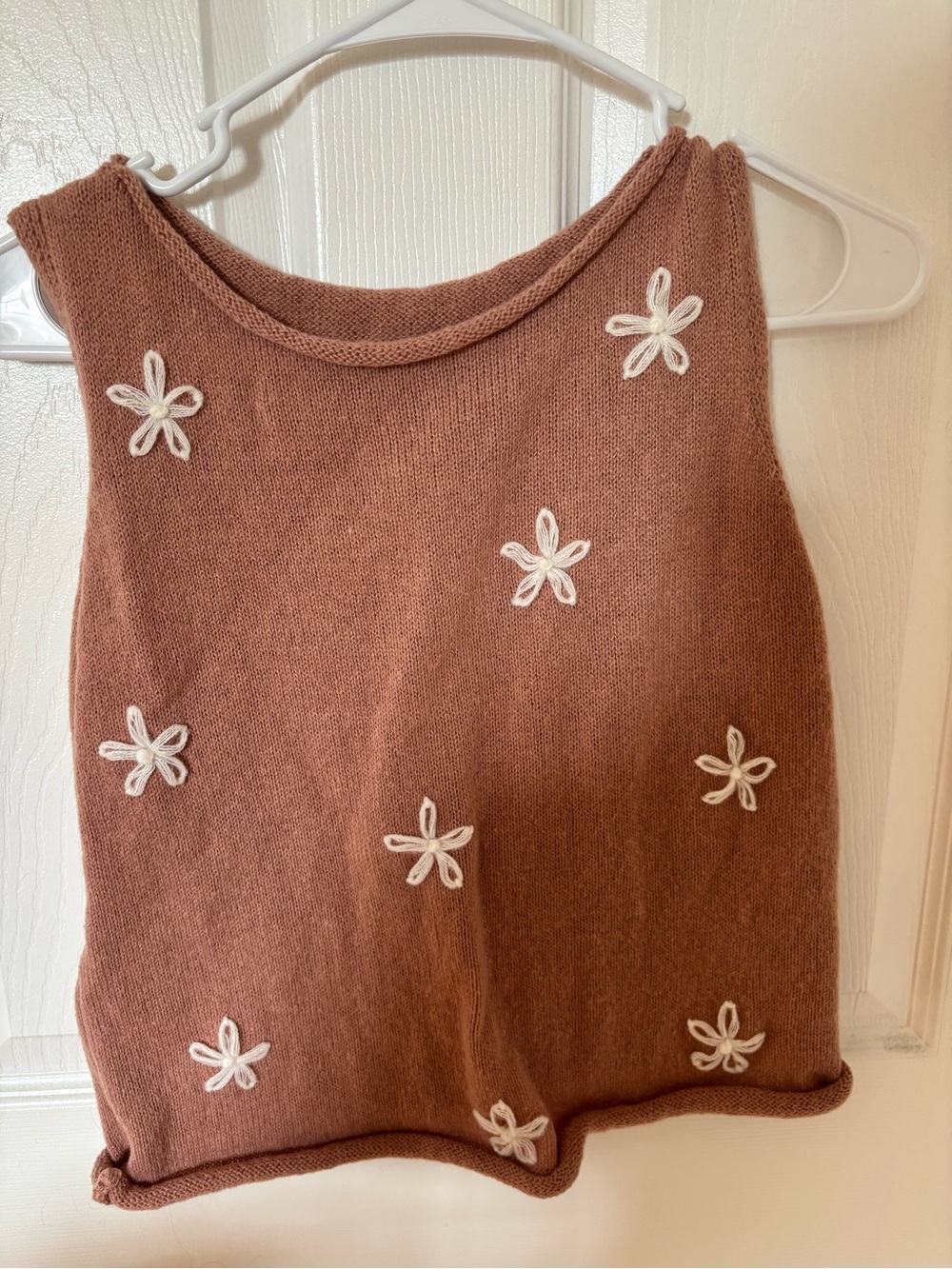 Women's Dusty Rose Knit Sweater Tank with White Floral Appliqué
